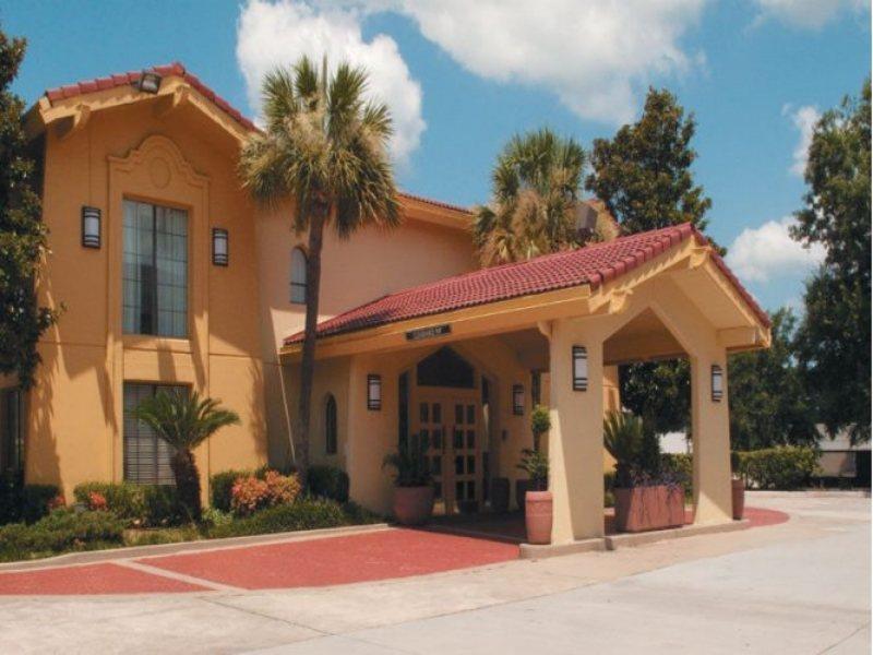 Quality Inn & Suites North Charleston - Ashley Phosphate Exterior photo